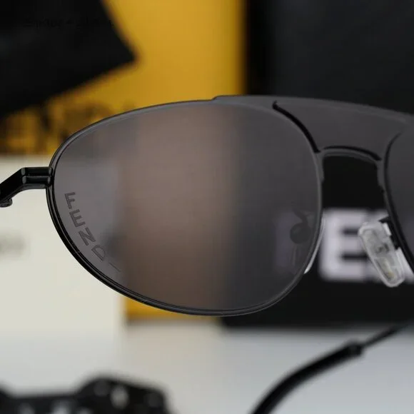 BRAND NEW Fendi FE40072U-Y 01A Black Dark Grey Chain Aviator Unisex Sunglasses